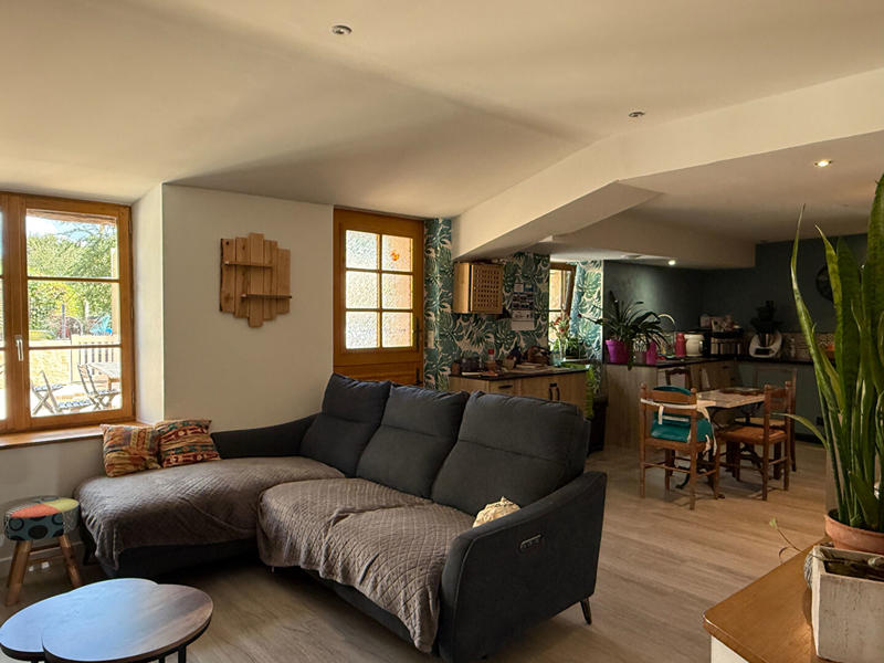 Maison - 98 m² - 5 pièces