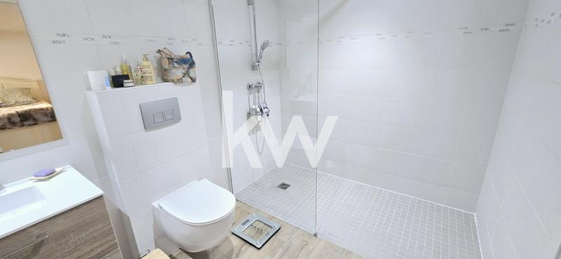 Maison - 162 m² - 7 pièces