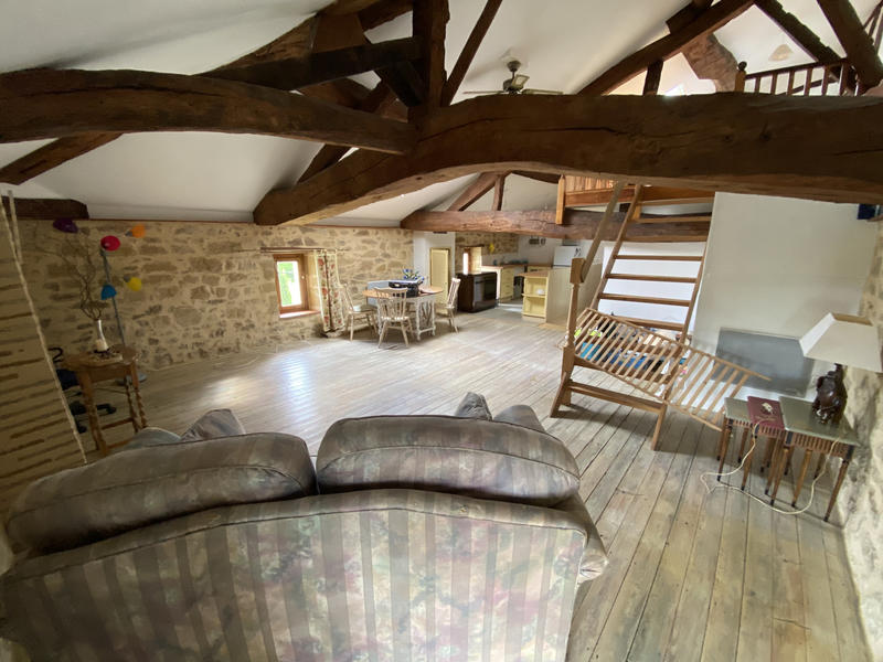 Maison - 240 m² - 8 pièces