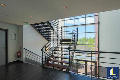 Bureau - 1 929 m²