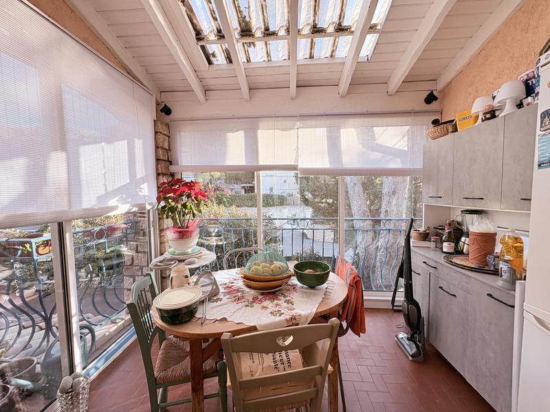 Maison - 256 m² - 10 pièces