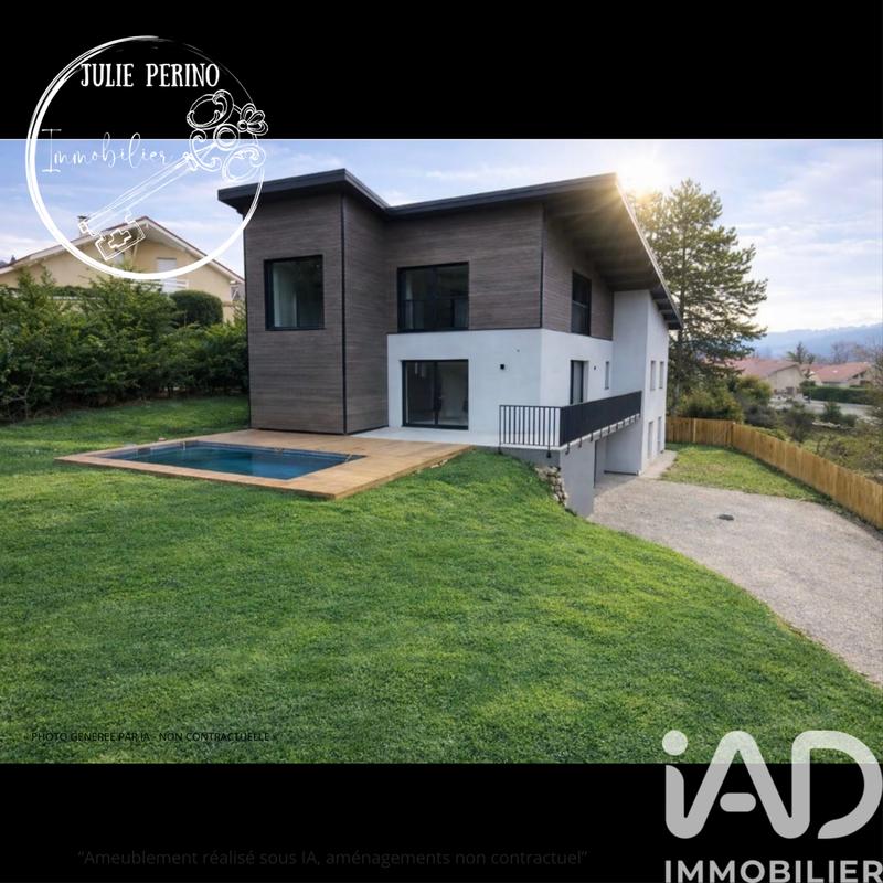 Maison - 248 m² - 8 pièces