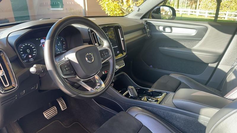 Volvo Xc40 D4 2.0 190 Awd Geartronic8 R-Design