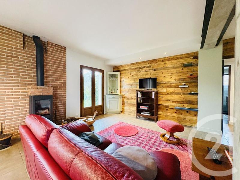 Maison - 96 m² - 5 pièces