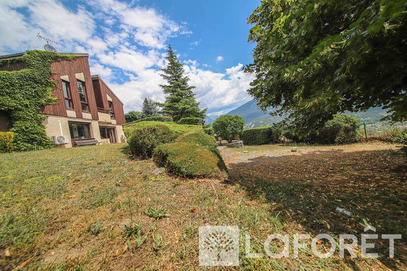 Maison - 171 m² - 5 pièces