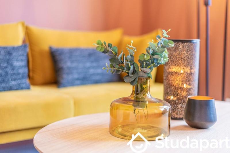 Chambre - 9 m² - 1 pièce