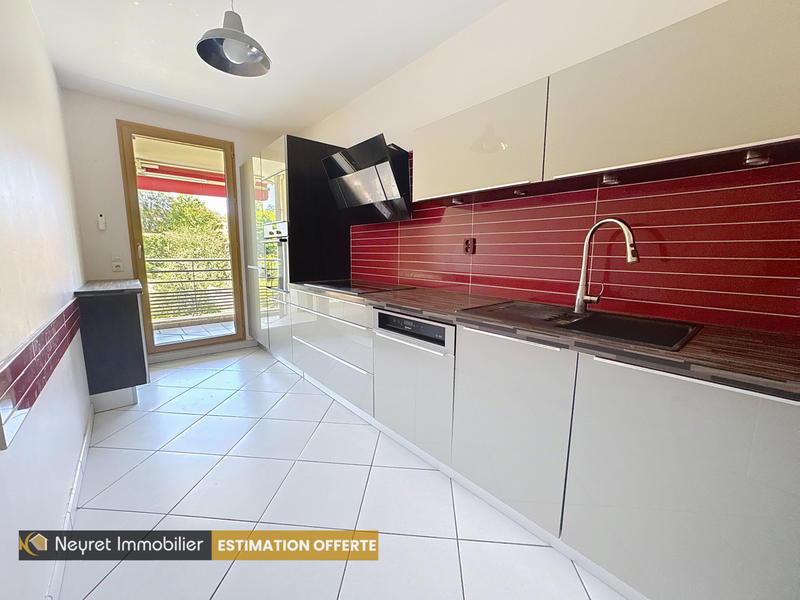 Appartement - 84 m² - 4 pièces