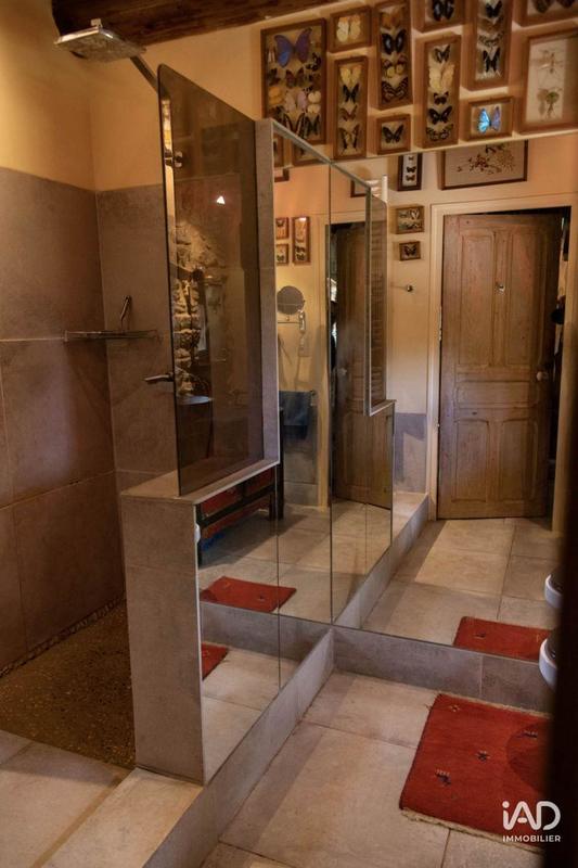 Maison - 434 m² - 11 pièces