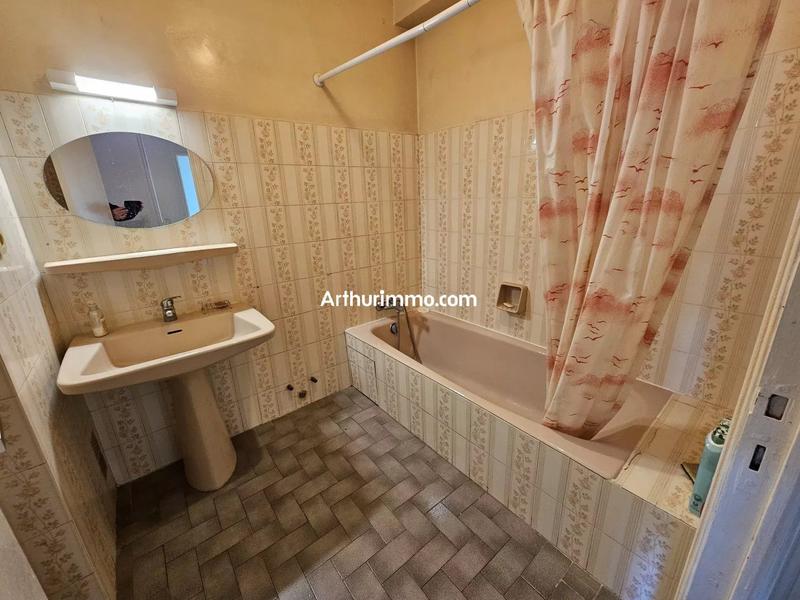 Appartement - 90 m² - 4 pièces