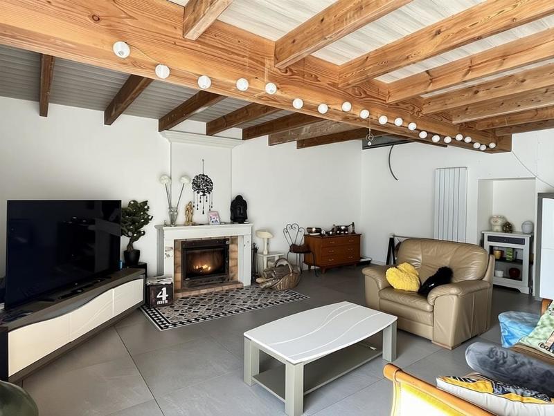 Maison - 371 m² - 11 pièces