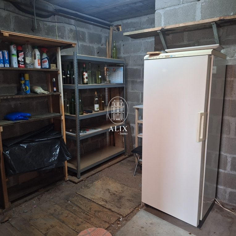 Maison - 150 m² - 8 pièces