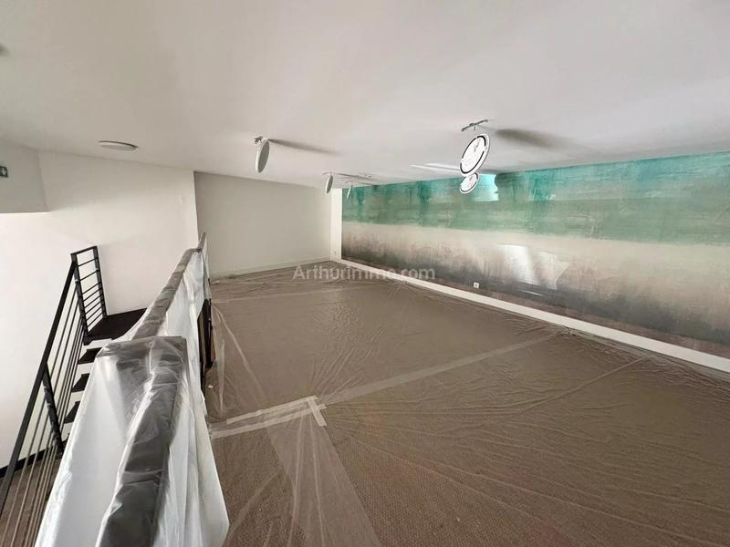 Bureau - 90 m² - 2 pièces