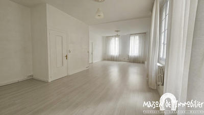 Immeuble - 335 m² - 1 pièce