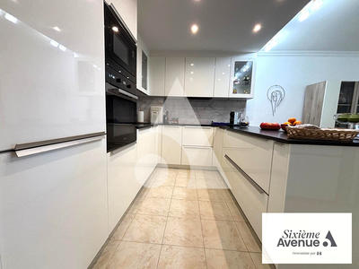 Appartement - 91 m² - 4 pièces