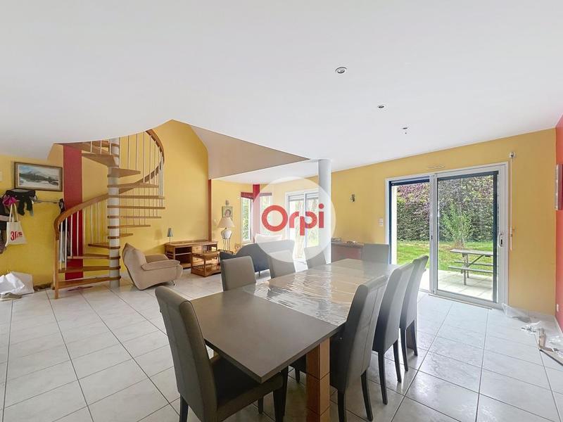 Maison - 150 m² - 5 pièces