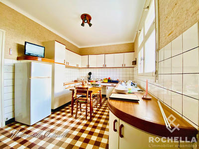 Maison ancienne - 233 m² - 8 pièces