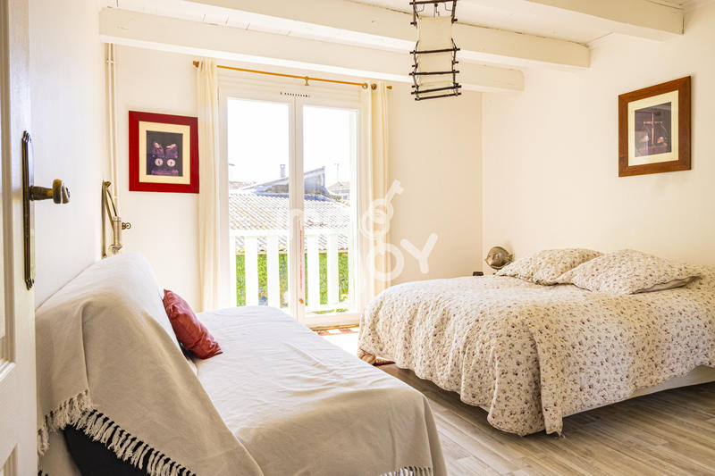 Maison - 190 m² - 7 pièces