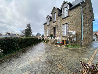 Maison - 123 m² - 7 pièces