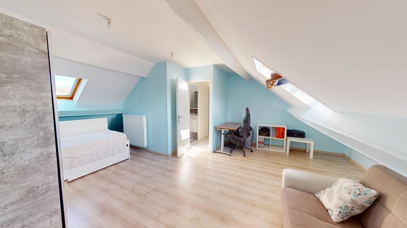 Maison - 166 m² - 8 pièces