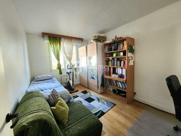 Appartement - 94 m² - 5 pièces