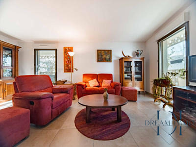 Appartement - 105 m² - 4 pièces