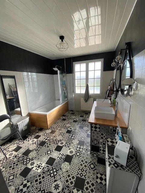 Maison - 174 m² - 6 pièces