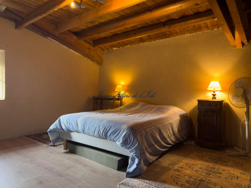 Maison - 300 m² - 11 pièces