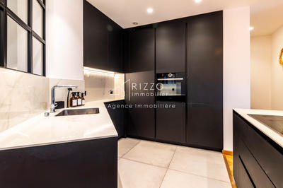 Appartement - 126 m² - 5 pièces