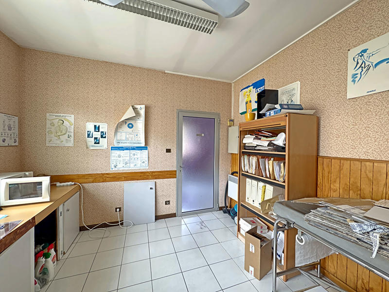 Local commercial - 66 m² - 3 pièces