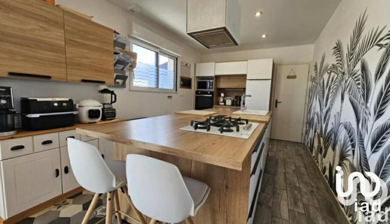 Maison - 135 m² - 6 pièces