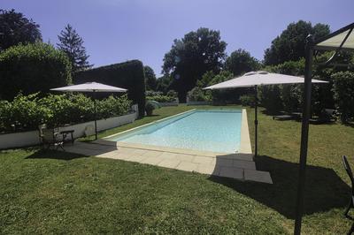 Maison - 204 m² - 6 pièces