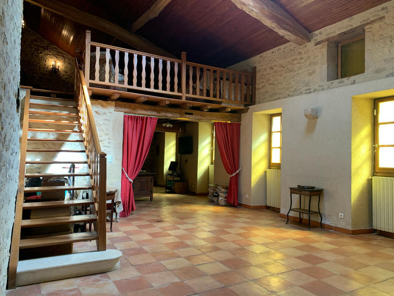 Maison - 252 m² - 8 pièces