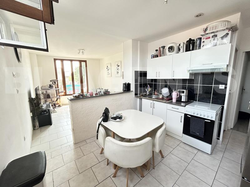 Appartement - 79 m² - 4 pièces