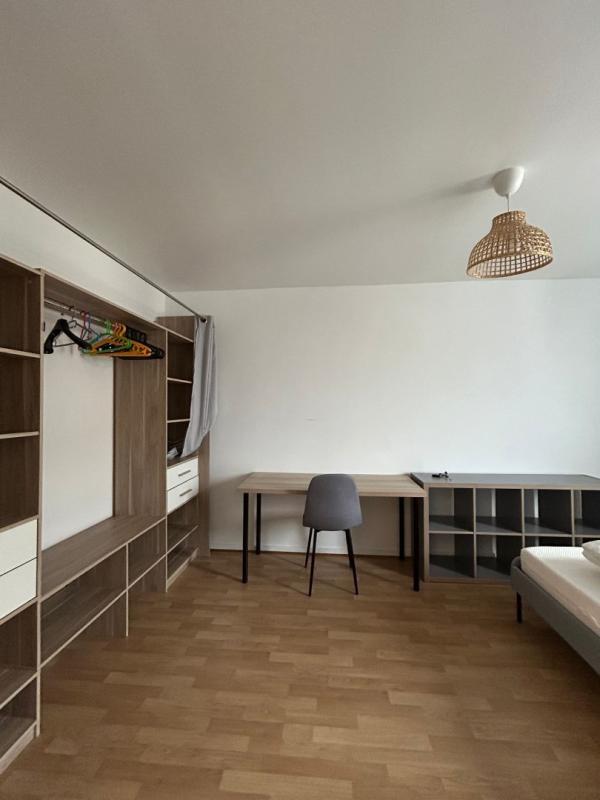Chambre - 14 m² - 1 pièce