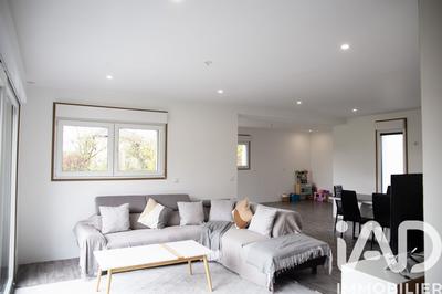 Maison - 171 m² - 6 pièces