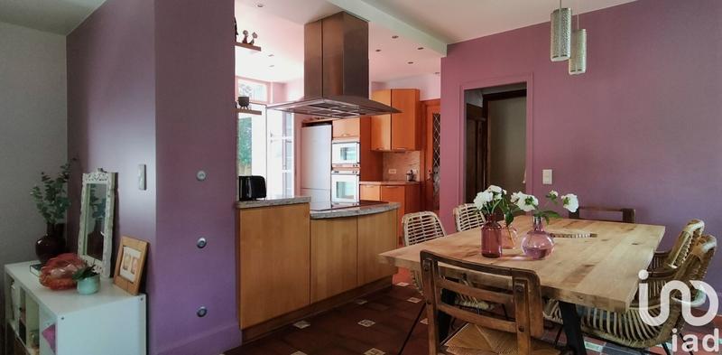 Maison - 263 m² - 11 pièces