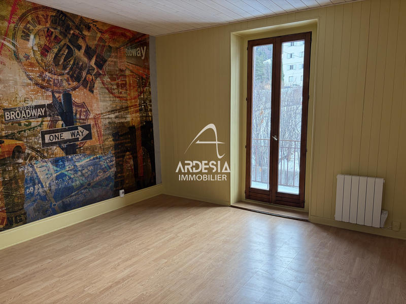 Appartement - 83 m² - 4 pièces