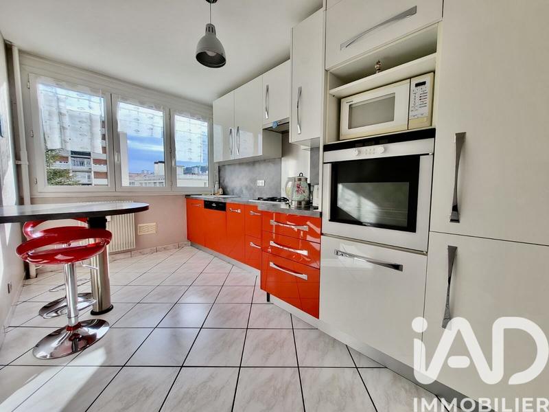 Appartement - 86 m² - 5 pièces