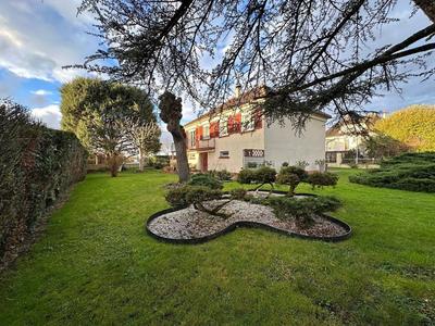 Maison - 84 m² - 6 pièces