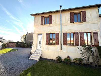 Maison - 111 m² - 5 pièces