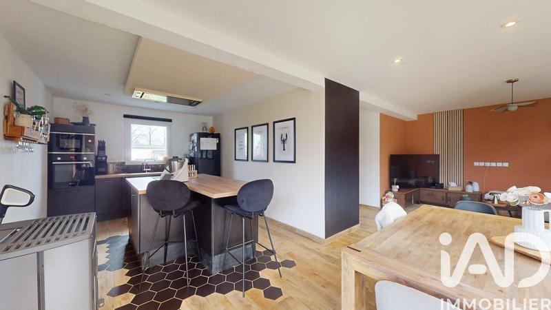 Maison - 99 m² - 4 pièces