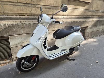 Vespa Gts 125