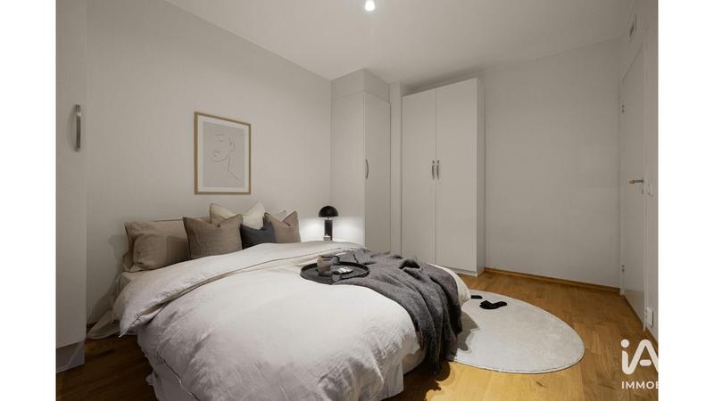 Appartement - 99 m² - 5 pièces