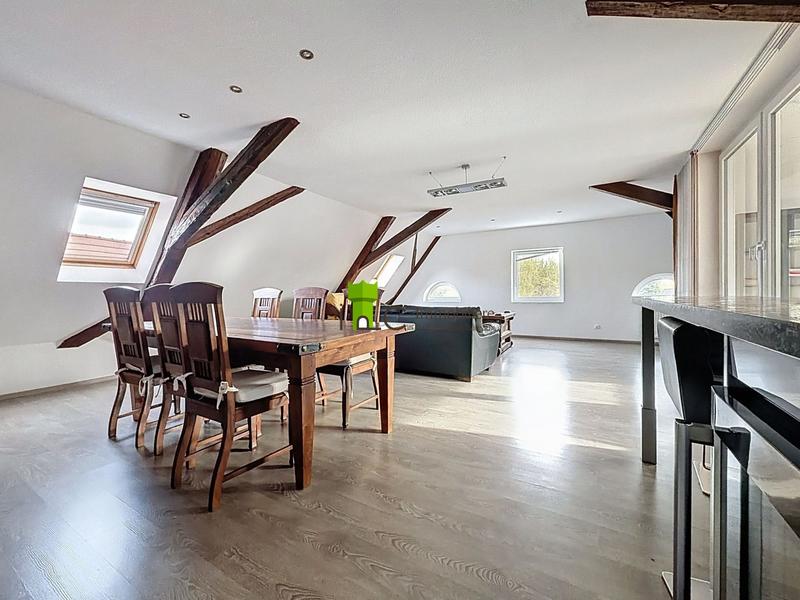 Appartement - 125 m² - 5 pièces