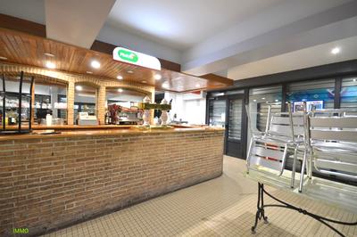 Local commercial - 150 m² - 2 pièces