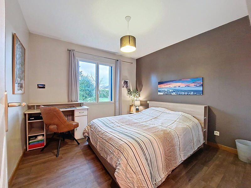 Maison - 162 m² - 8 pièces