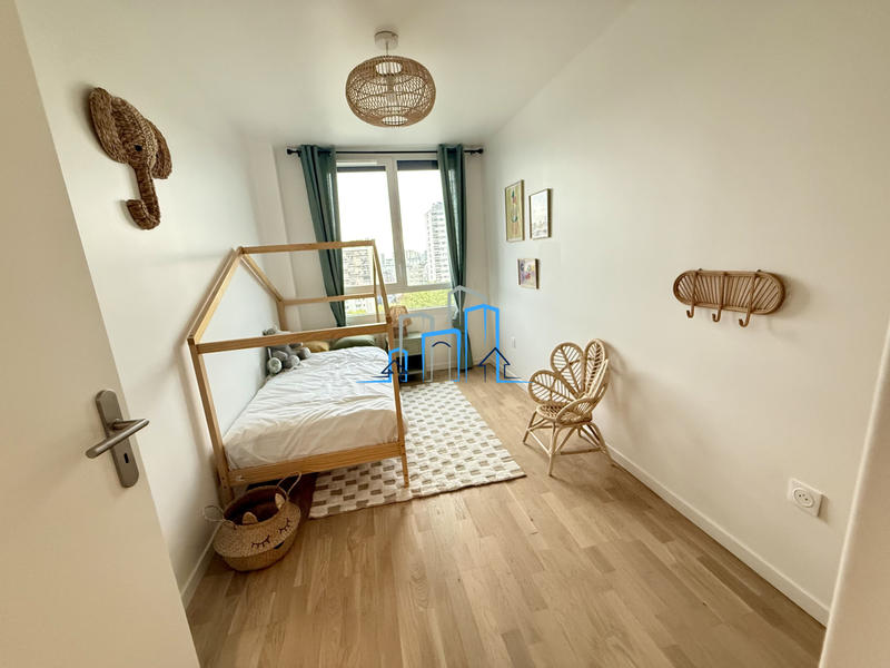 Appartement - 100 m² - 5 pièces