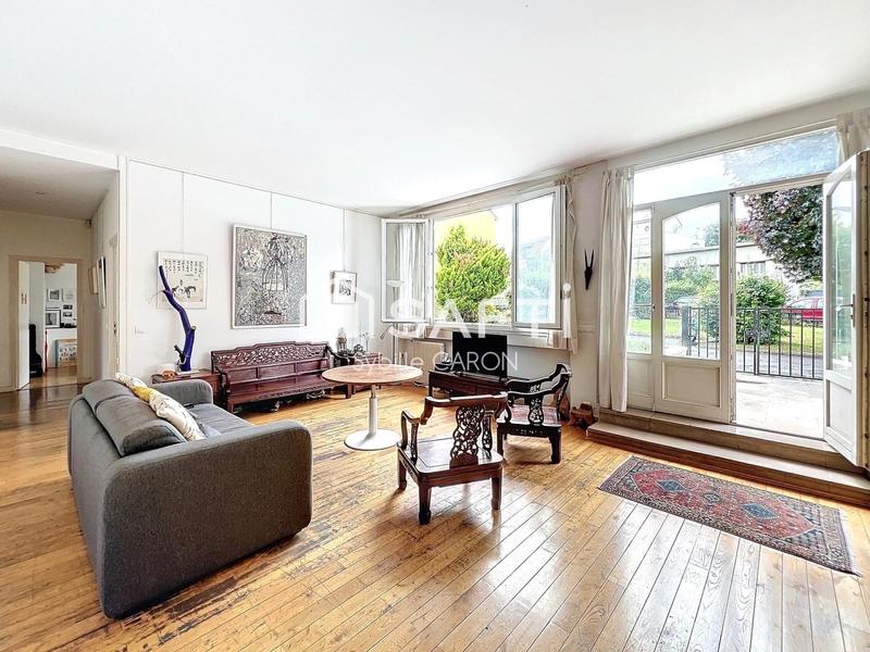 Appartement - 155 m² - 7 pièces