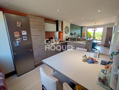 Maison - 102 m² - 6 pièces