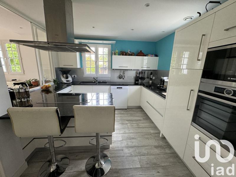 Maison - 263 m² - 8 pièces